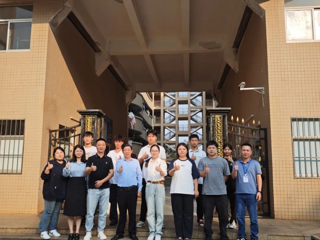 深入学生寝室，共建安全与文明家园